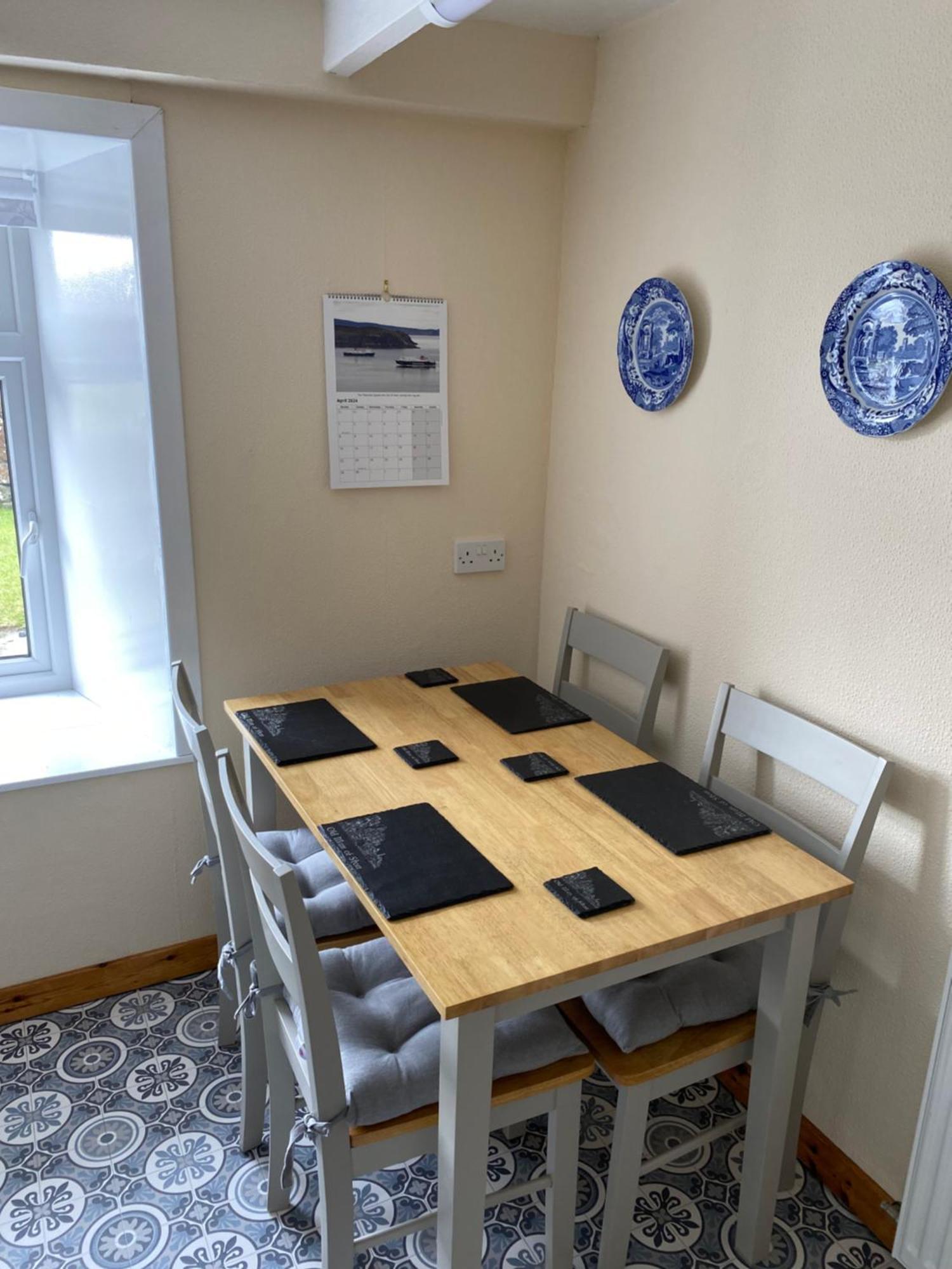 Cnoc Ruaraidh Cottage Kilmuir  Ngoại thất bức ảnh